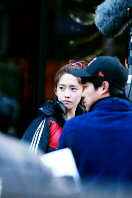 [PICS] YoonA in HongDae @ Love Rain || 25.03.12 Tumblr_m1g1u68i1B1rs5thfo1_500