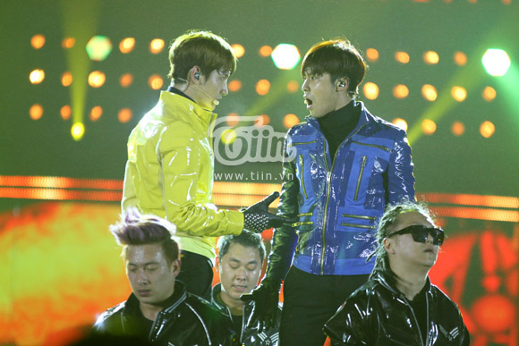 [Online][Vid][08.12.12] TVXQ - MBC Kpop Festival in Vietnam Broadcast T4