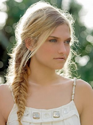 Vivian Hawthorne Cos-fishtail-braid-0709-lgn