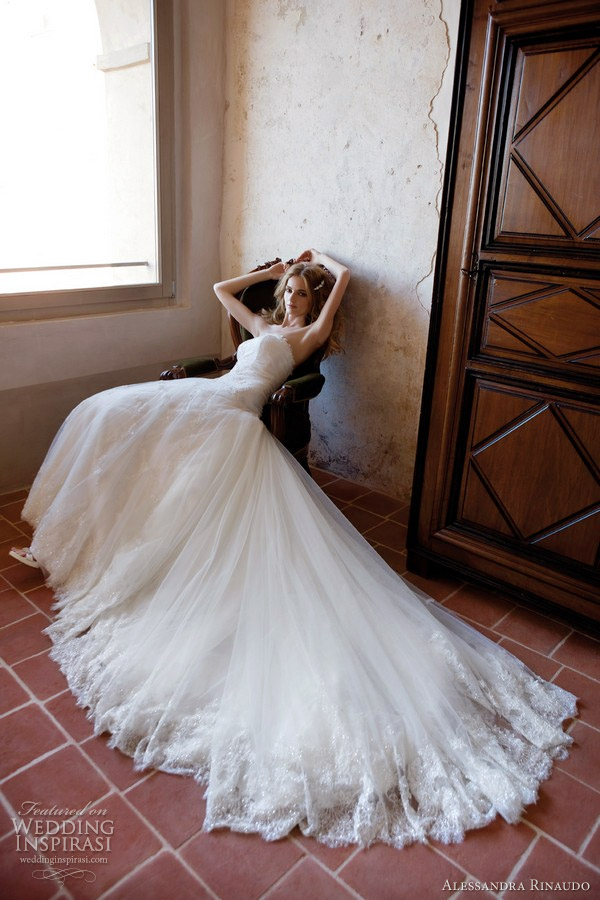 Wedding Dresses New Collection 2012 pics Alessandra-rinaudo-2012-collection