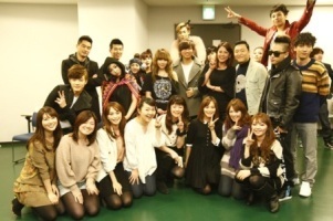 [Pics] Backstage de la YG Family en el YG Family Concert en Japón 2012   AieGW