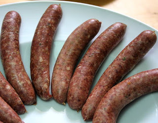 Μεγάλη Βρετανία: Δεν φαντάζεστε τί βρήκε μέσα στα λουκάνικα που αγόρασε!   Sausages