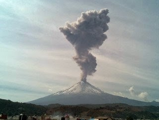 Mexique: Nouvelle éruption du volcan Popocatepetl  Popocatepetl