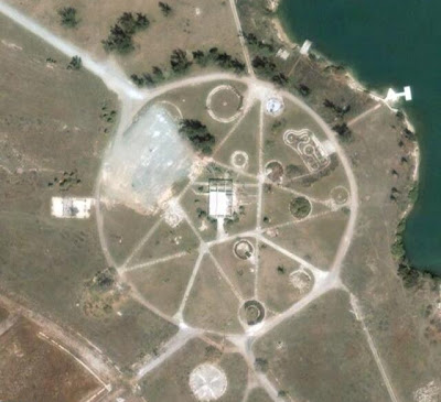 Scientist Explains the Kazakhstan Pentagram Found on Google Earth  Google-earth-pentagram