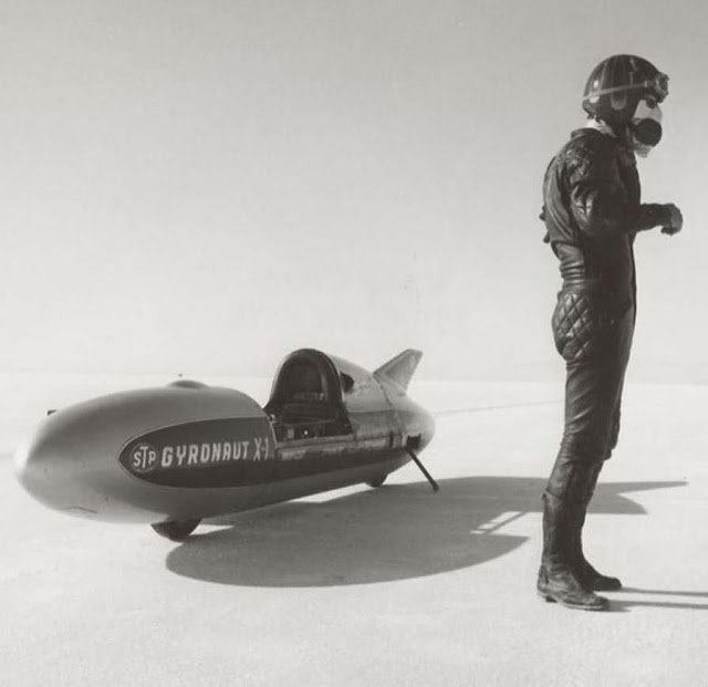 SALT FLATS & DRAGS - Page 5 Worlds_fastest_motorcycle