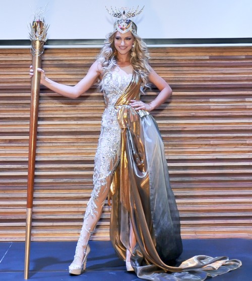 Miss Universe 2012 - *National Costumes* SA2