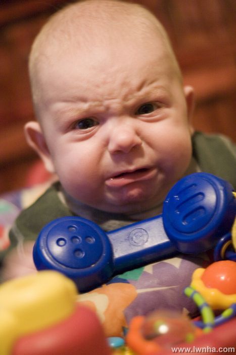 Funny pics of angry babies Babies_that_are_pissed_17