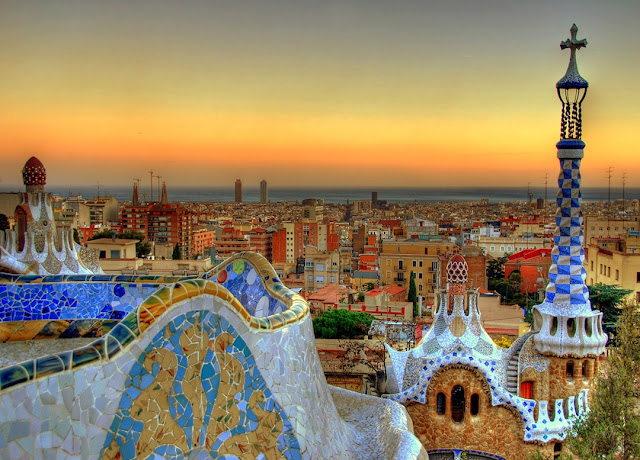 حديقة پارک گوئل Park-guell-view-barcelona