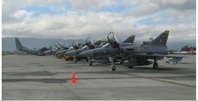 Colombian Armed Forces. Kfir%2BC10%2Bcolombia11