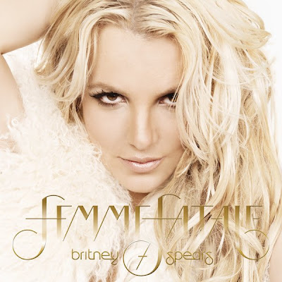 Chart/Ventas >> 'Femme Fatale' [#1USA|#1AUS|#1WC] +1 millón - Página 20 Femme%2BFatale%2B%2528Deluxe%2BEdition%2529