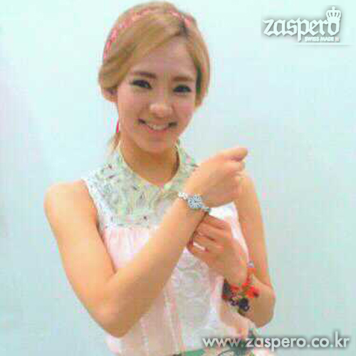 {Pic} Hyoyeon para Zaspero 120418hyospon