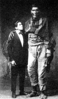 Archive: The Peruvian Giants  Perugiant3