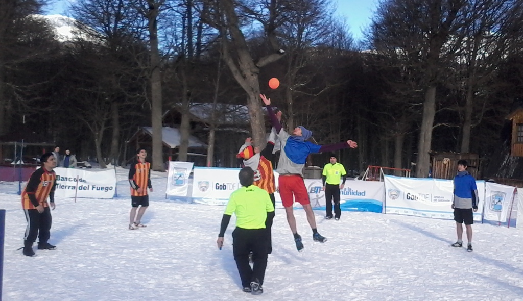 México jugará el Primer Panamericano de Snow Handbal 20130830_150734%255B1%255D