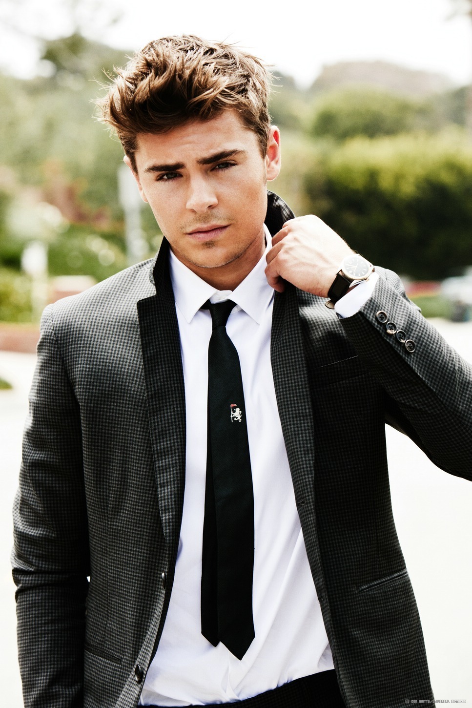 ¡¡¡AUDICIONES CERRADAS!!! - Página 2 Zac-photoshoot-zac-efron-16835099-967-1450