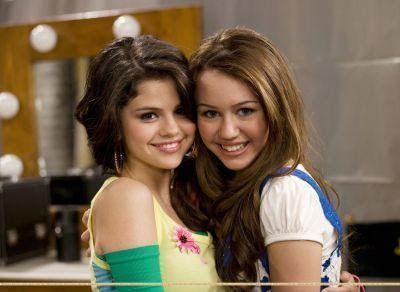 Miley Stewart - Página 2 Selena-miley%5B1%5D