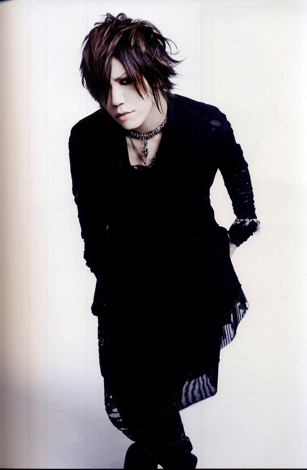 Aoi (Guitar).  Bm0140