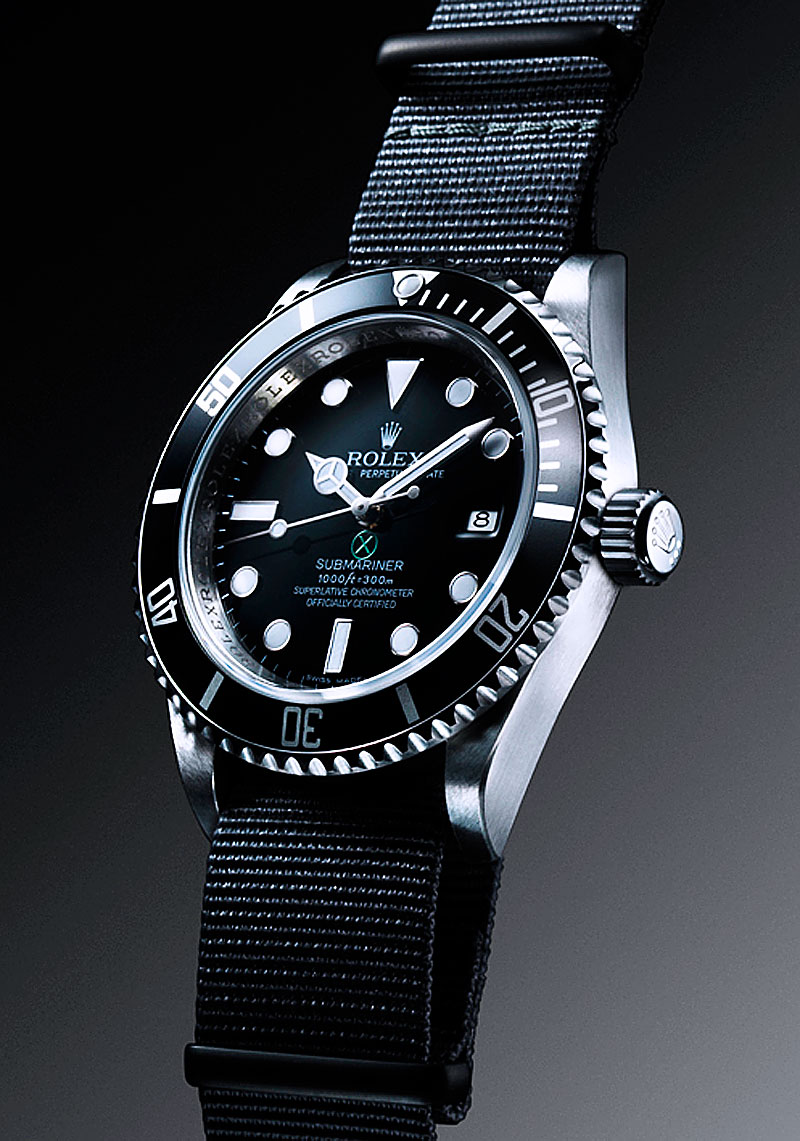 Apres le mariage princier, un dejeuner Royal. >>> Project-X-Designs-Rolex-Submariner-Daniel-Craig