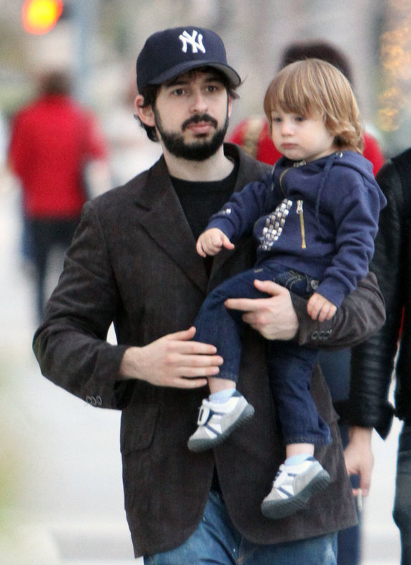 [Fotos] Jordan y Max de paseo por Beverly Hills 14/12 Fp4210529bratmanjordanf