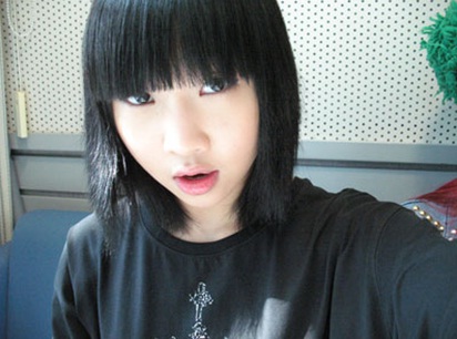 [Pics+Vids]  2NE1 - Choi Hwa Jung's Radio [29.7.2010] 3