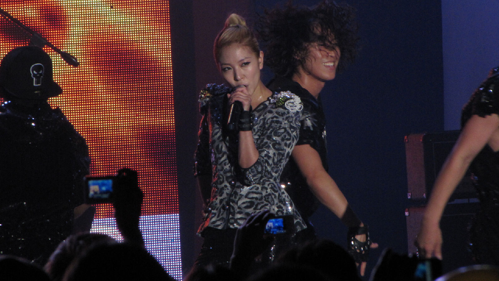 [Pics] BoA en el festival "2010 LUCAUS"  6b5494ee9f2a736f2df53418