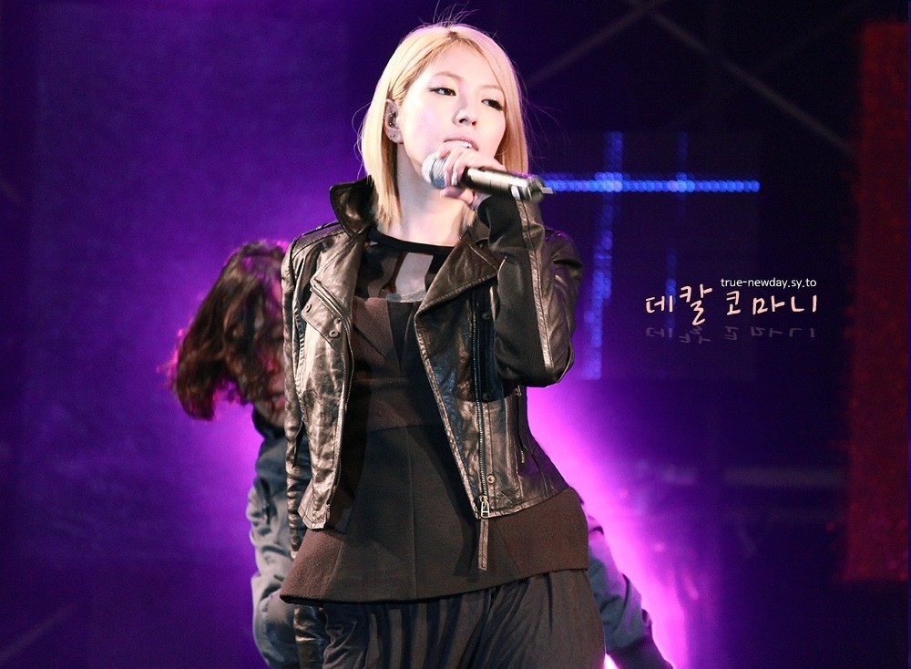 [Pics] BoA en Y Star Live Power Music  7e25bc31d3f91be05edf0e86