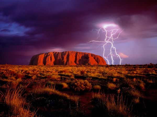 Australija - Page 5 Australia-ayers-rock_6009_600x450