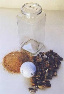 فلابد أن يكون فيها متسع لفنجان من القهوة  Philosophy-experiment-with-golf-balls-pebbles-sand-and-coffee