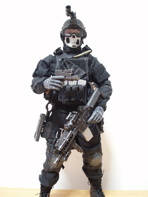 Vendo maschera per il viso dei Navy Seals (SKULL) come GHOST di MW2 P4070153