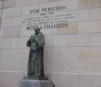 O tópico das Efemérides - Página 7 330px-Dom_Perignon_a01