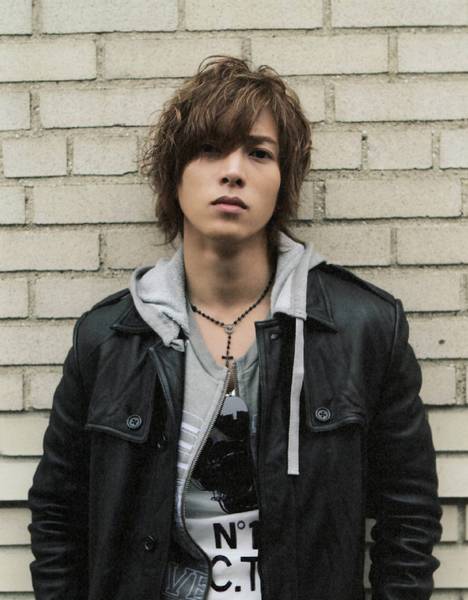 Yamashita Tomohisa/Yamapi (Ex-News) >> Album "YAMA-P" NEWS_yamashita_Tomohisa