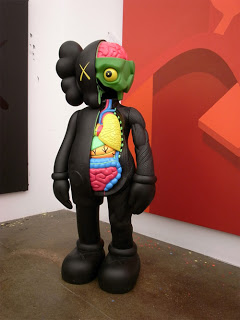 Big Bang CluB - Página 4 Kaws-original-fake-4-companion