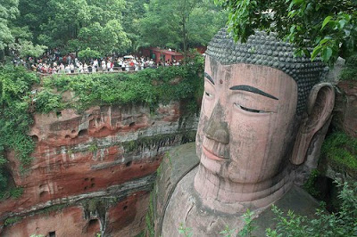 Grande Buda de Leshan - Estátua que levou 90 anos pra ser construída 1