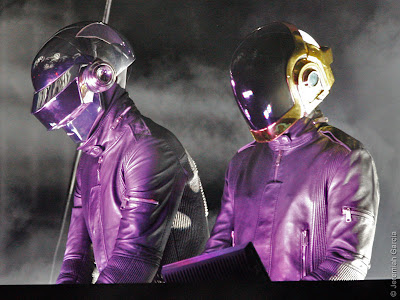 TOP LOS MEJORES DJ DEL MUNDO Daft_punk_coachella_jeremiah_garcia01