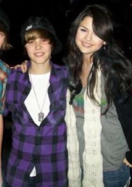 Selena G. Selena-gomez-justin-bieber-dating_0