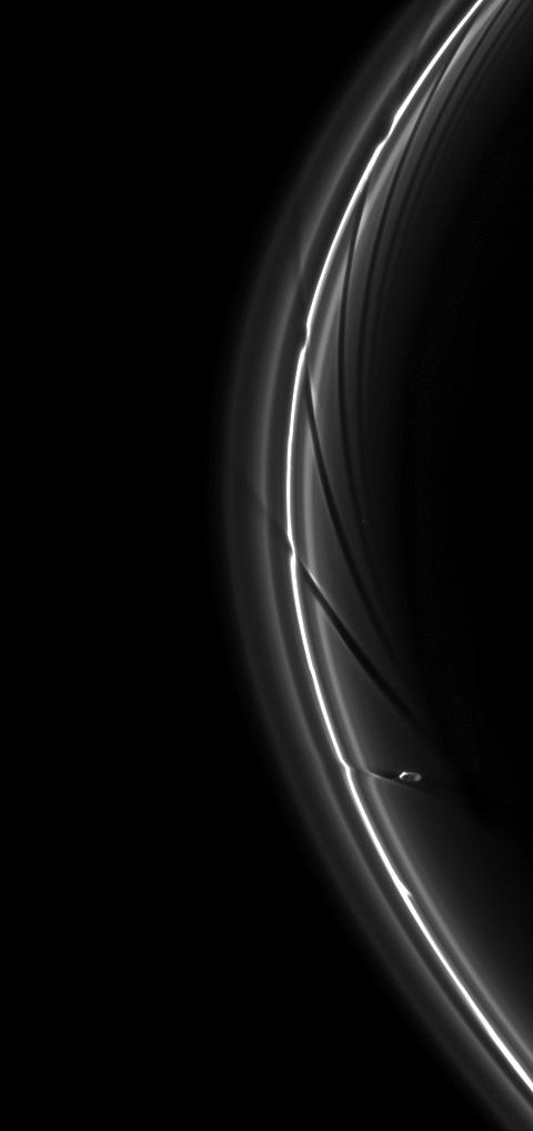 Notas Variadas sobre los anillos de Saturno PIA12684-br500