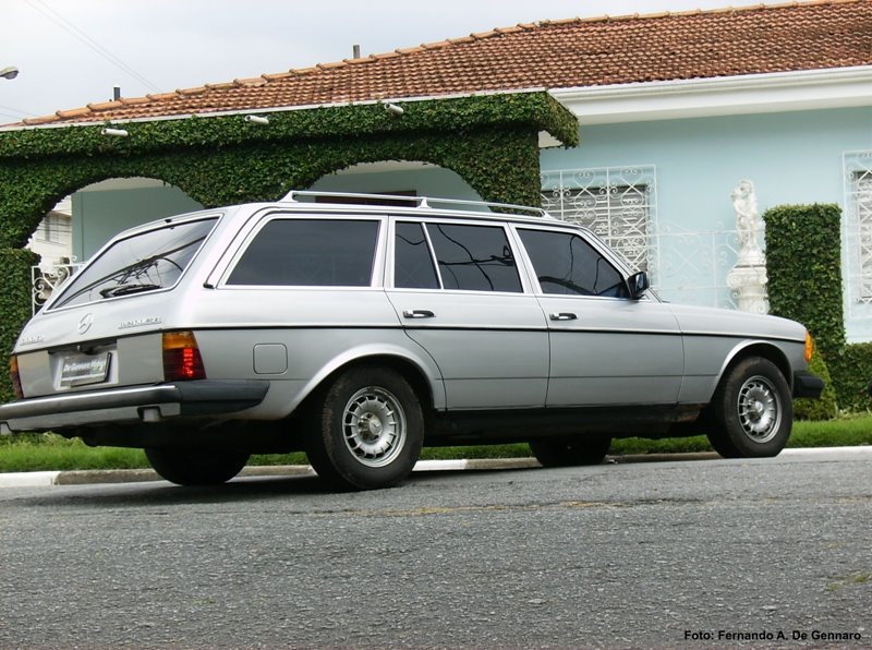 W123 300TD turbodiesel USA 1983 automatica prata - com MB tex azul marinho - 50.000,00$R HPIM1698