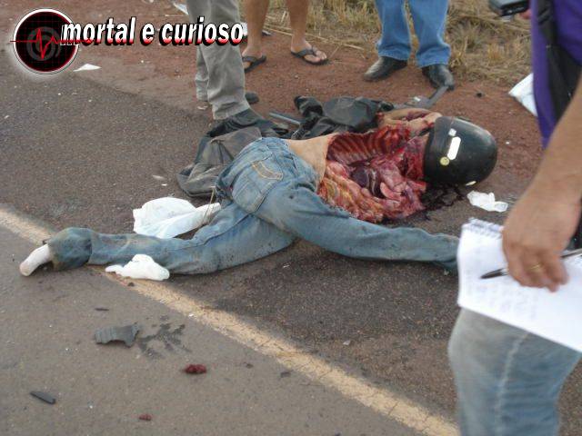 Accidentes en moto Homem%2Bem%2Bpeda%25C3%25A7os%2B2