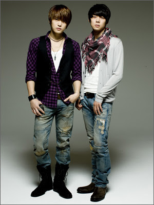 [PICS]090930 Jaejoong & Yoochun - Oricon Style Interview Pic_l_14