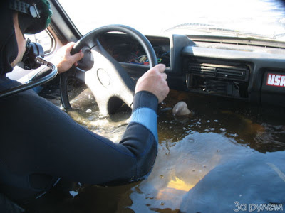 Pomoc oko izabira terenca. Underwater_driving_29