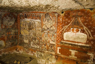 Découvertes dans les temples perdus de grottes himalayennes 091117-03-nepal-shangri-la-paintings_big