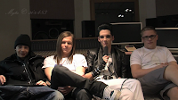 Tokio Hotel saluda a sus fans de Europa (Gira Humanoid) Vlcsnap-2010-02-25-16h35m08s216