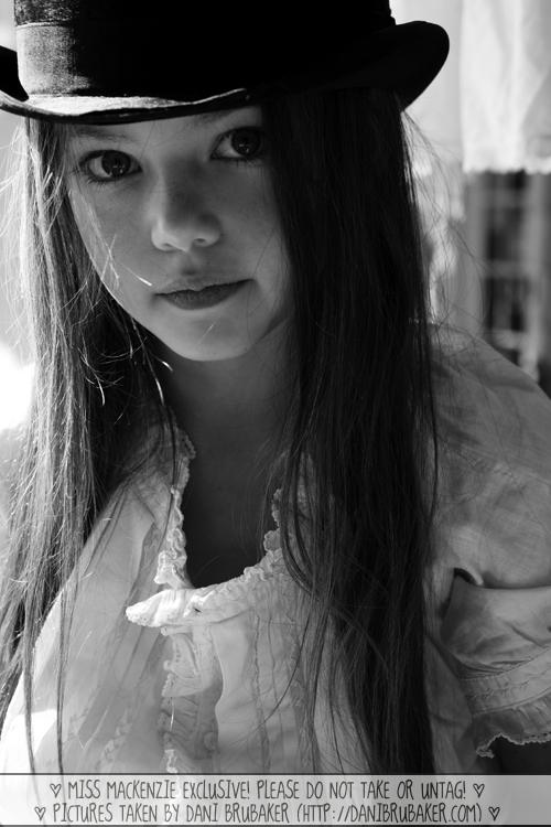 <3 The Other Half Of Me <3 [ Reserved For Harley; PG13 ---- Others May Join ] 6full-mackenzie-foy