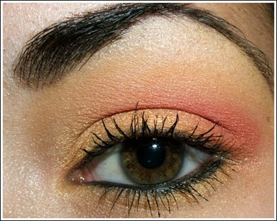 بالخطوات المكياج الازرق الثلجى والغروب موضة 2010 Makeup-031207-open