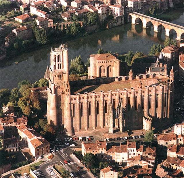 Par ordre alphabétique, des villes et des villages . - Page 6 Albi