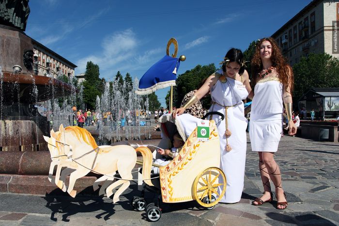 عربات أطفال عجيبه‎ Unusual-baby-carriages-45