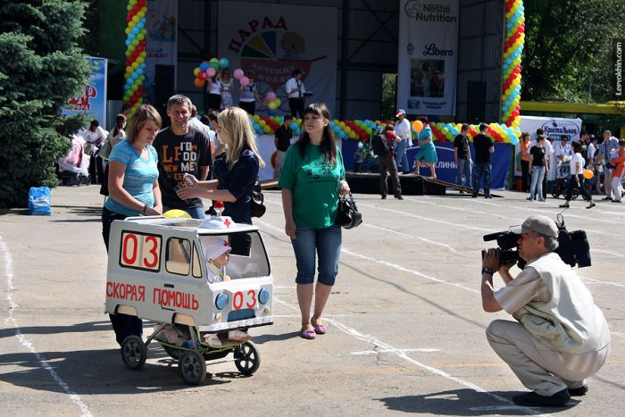 عربات أطفال عجيبه‎ Unusual-baby-carriages-14