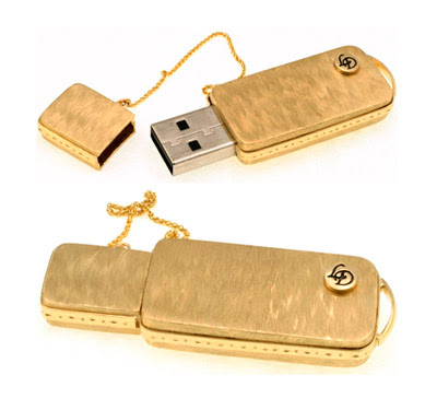 منتجات من الذهب الخالص للإستعمال البومي Solid-gold-diamond-set-4gb-usb-flash-drive