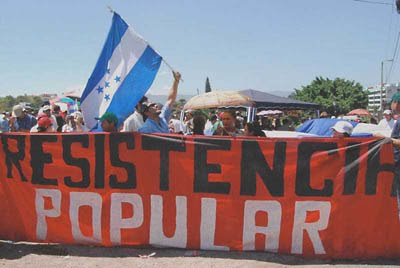 Honduras: un año victima de los lobos 21-low-udw-honduras%2520resistencia