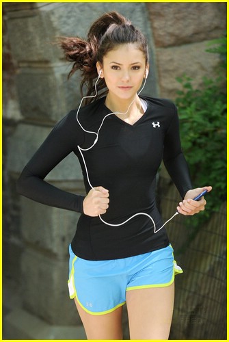 Thea's wardrobe Nina%2BDobrev%2Bmorning%2Bjogging