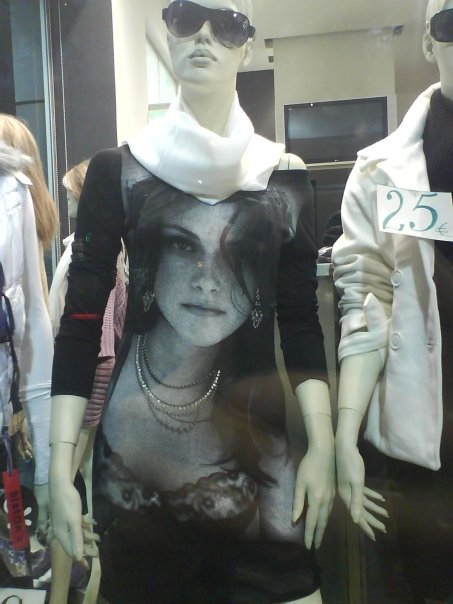 Kristen Stewart shirts. 254wmtx